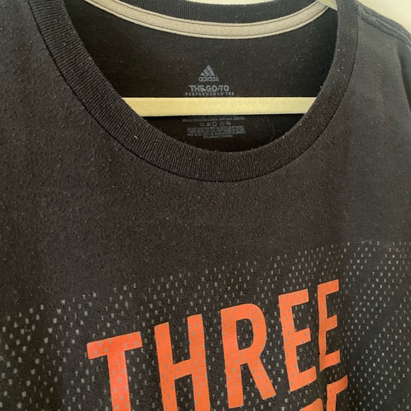 Adidas Three Stripe life Mens graphic tee shirt workout top performance - Picture 4 of 9